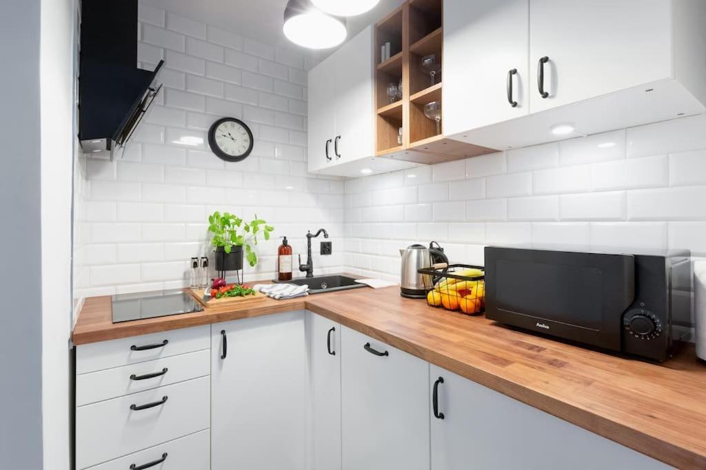 In The Heart Of Warsaw. Business&travel. Apartment